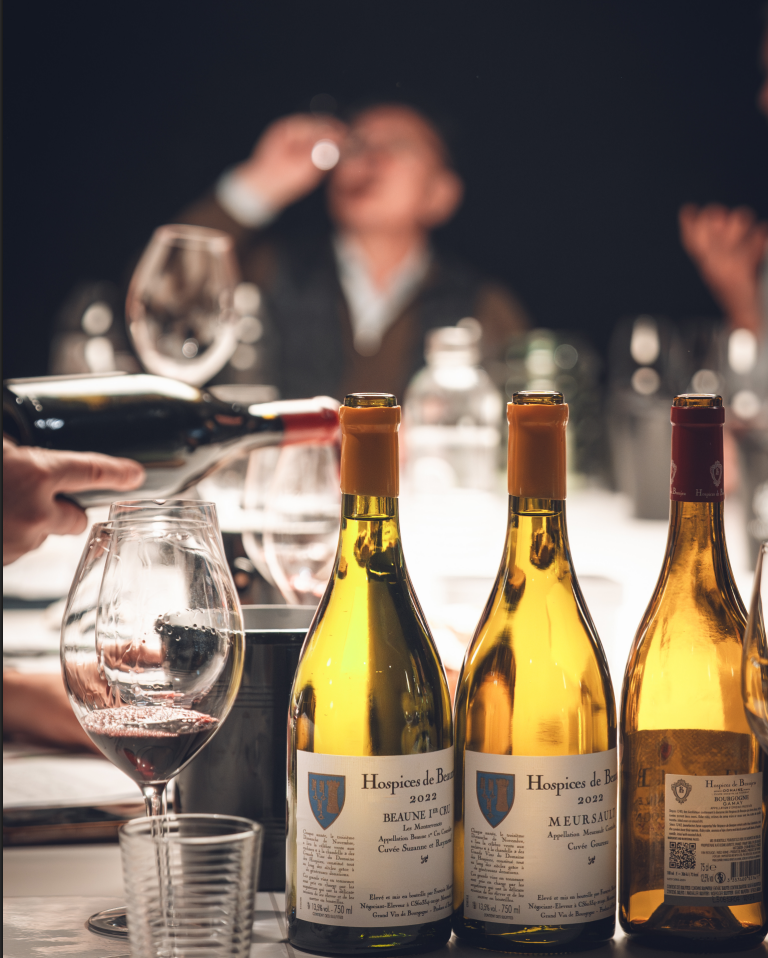 Caveau Chartron & Trébuchet : Vente des Vins - Dégustation 4 vins des Hospices de Beaune & son plateau Gourmand (dont 2 1ers Crus et 1 Grand Cru)