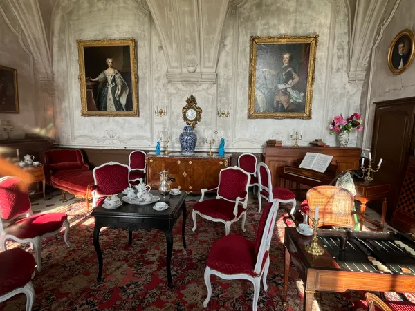 Visites guidées exclusives du Château de Moutiers St Jean