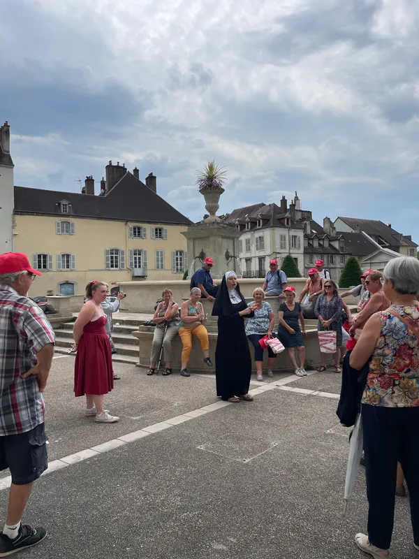 Visite guidée théâtralisée du vieux Lons