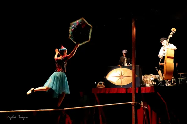 Cap' spectacle de cirque  - L'Enjoliver