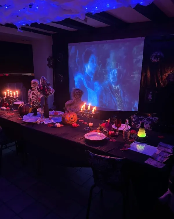 ESCAPE GAME ALICE IN WONDERLAND BY THE WITCH NIGHT