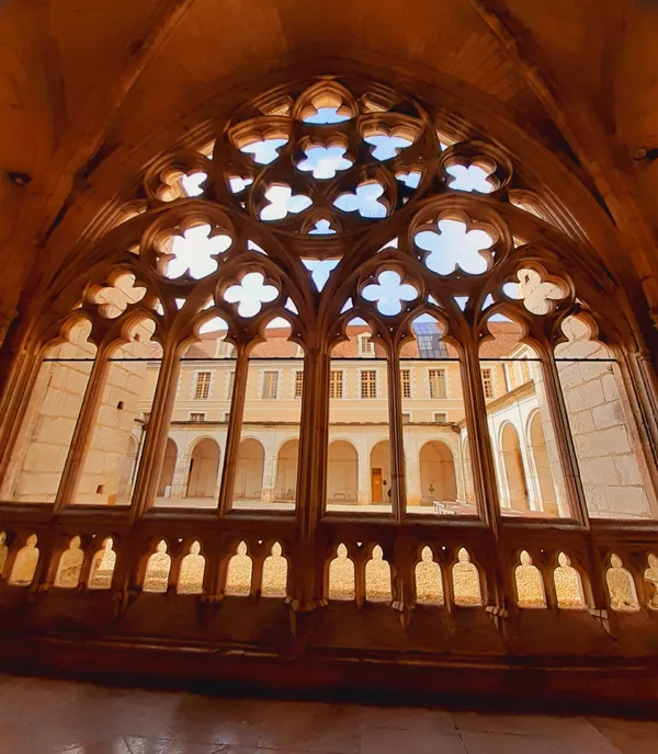 Visite Flash du mois de Juin : L'incroyable histoire de l'Abbaye Saint Germain !