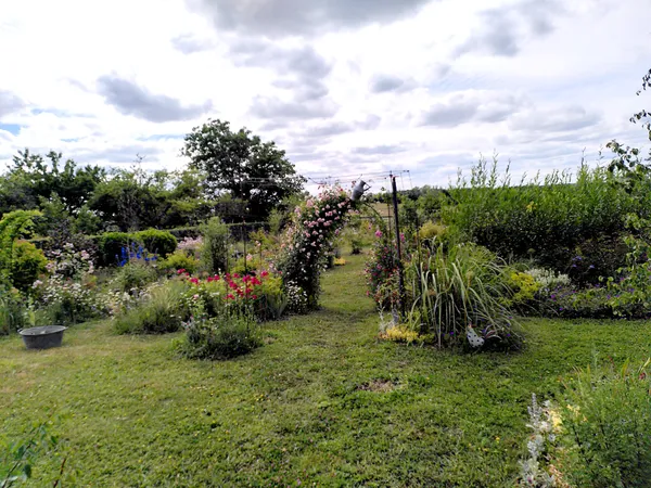 Bienvenue dans mon jardin au naturel : à Arnay-le-Duc !