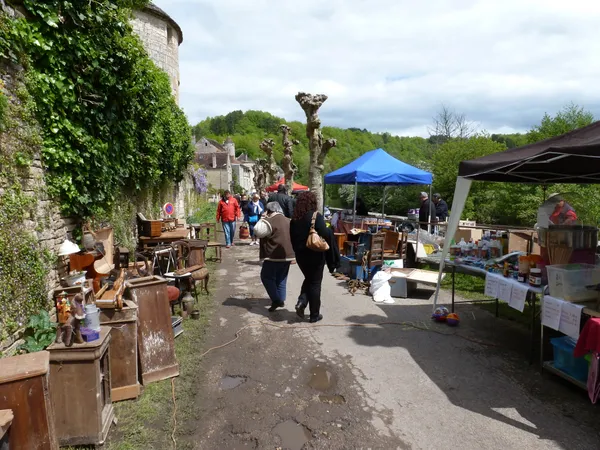 Vide-Greniers de Noyers