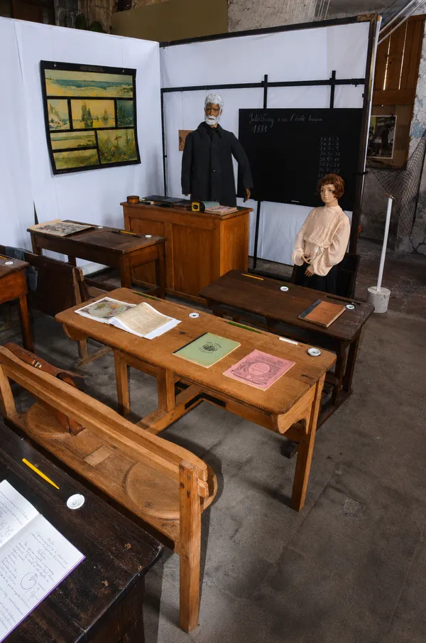 Exposition Ecoles et Ecoliers du Pays charitois
