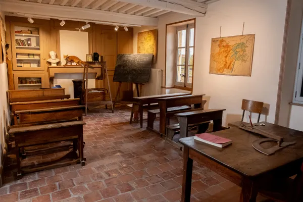 Ecole et récré d'autrefois
