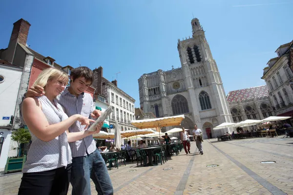 Parcours audio-guidé du centre-ville historique de Sens