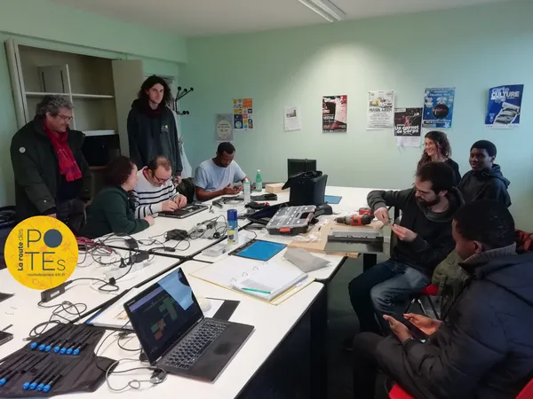 Atelier de réparation d’outils du numérique
