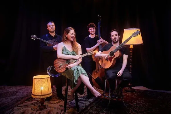 La fraternelle - concert : J.U.NE (Joy Underneath)