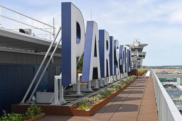 ***Visites complètes*** Venez découvrir le Belvédère de l'aéroport Paris-Orly et laissez-vous inspirer par l’aéroport de demain !