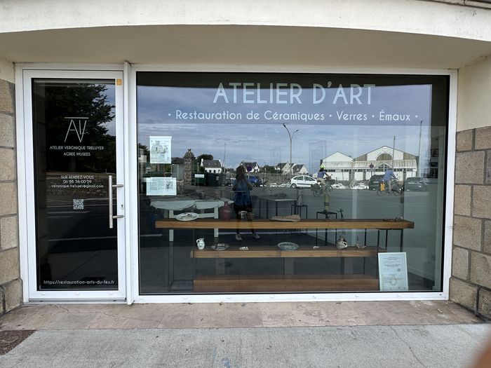 Visite d’un atelier de restauration d’objets d’art