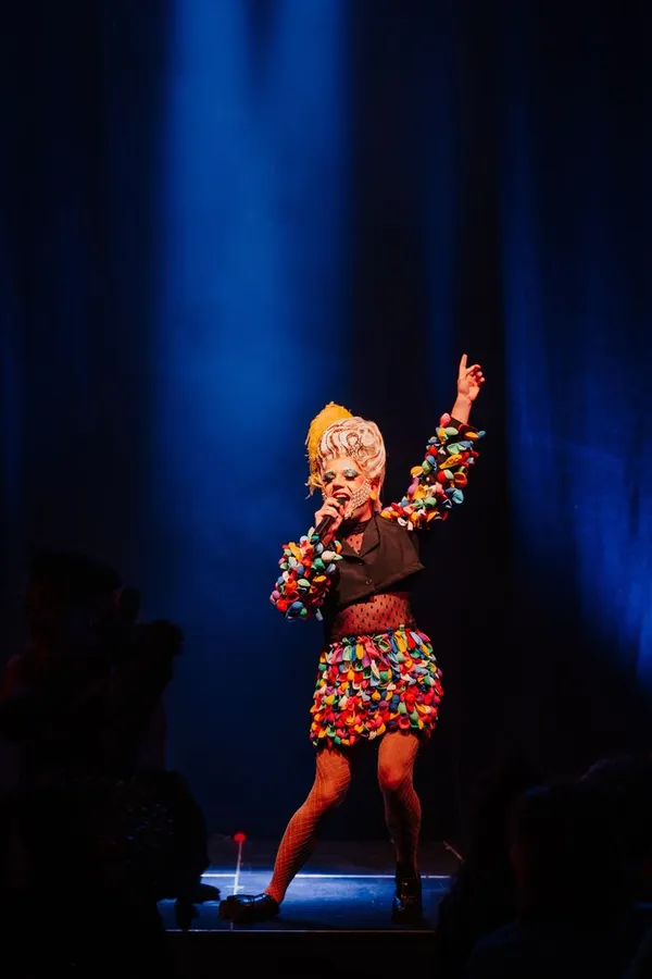 Cabaret "Ose !"