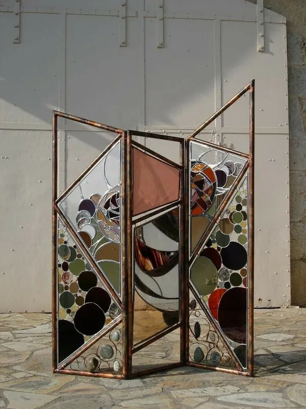 Visite d'un rucher coloré, d'un atelier de vitrail et dégustation de pompe à l'huile