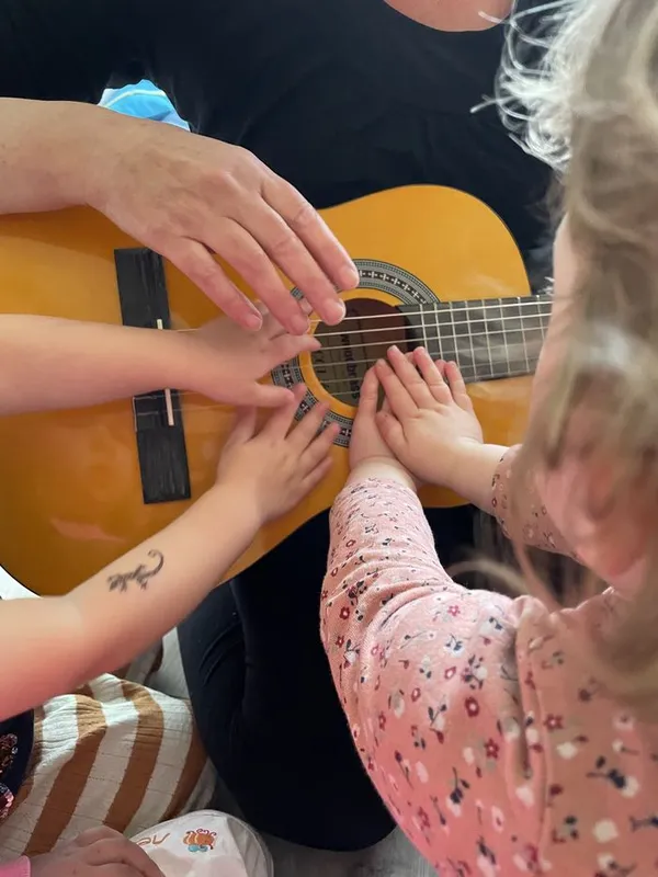 Éveil musical sensoriel 0/2 ans bébés/parents