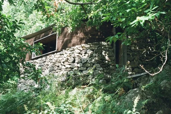 À quoi tenons-nous ? Où sont nos refuges ? Balade d’architecture moderne et contemporaine en Lozère