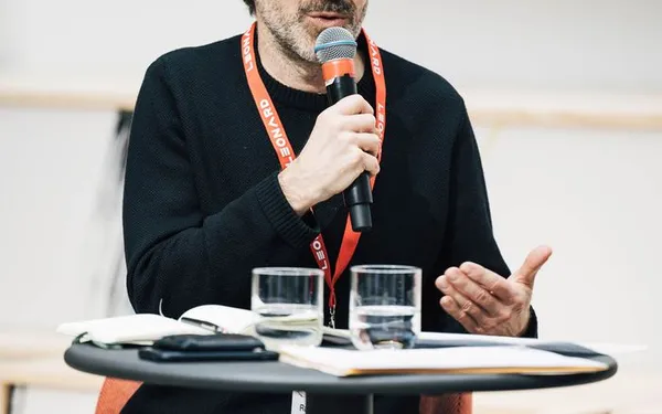 Une conférence de Rafaël Ménard, architecte et ingénieur