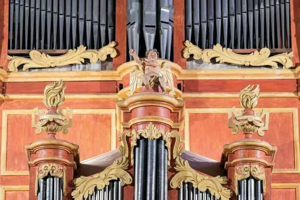 Découvrez l'église de Saint-Chinian en visite libre