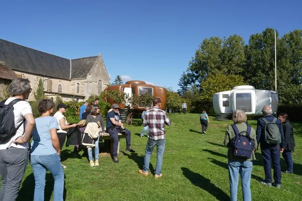 Visite/Balade commentée du parcours d'art contemporain, d'architecture et de design