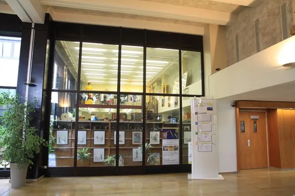 Visite commentée de « L'Espace Entreprise », ancien centre de recherche Kodak