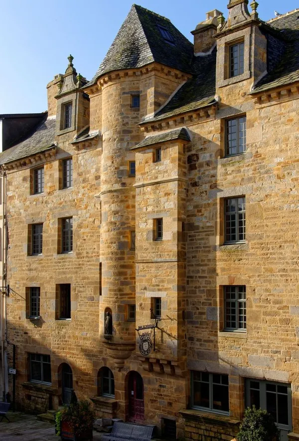 Visite guidée du chantier de restauration de la Maison Duthoya XVIIe siècle