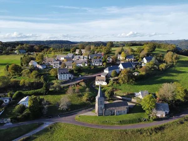 Visite guidée du village perché de Singles
