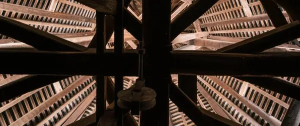 Sous les toits des cathédrales
