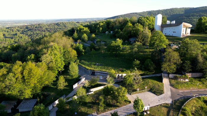 Exposition de photographies « L’architecture de la colline, de Le Corbusier à Renzo Piano »