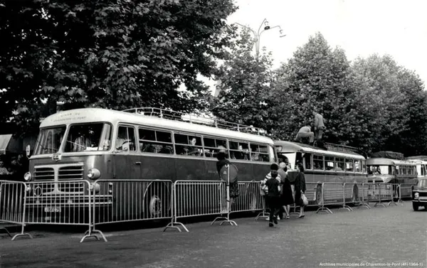 Patronages et colonies de vacances de Charenton-le-Pont au XXe siècle