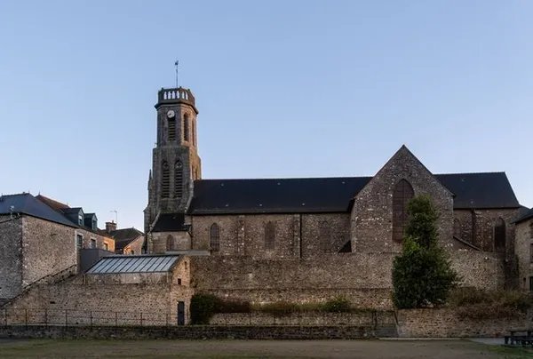 Visite de l'église Saint-Mélaine