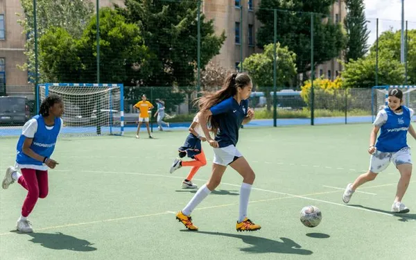 Paris Sportives : Football avec l’association Sine Qua Non (Tu Vis Tu Dis)