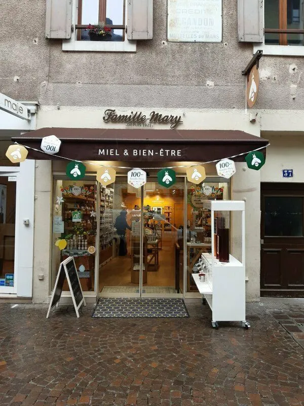 Découvrez les richesses de la ruche dans les boutiques Famille Mary