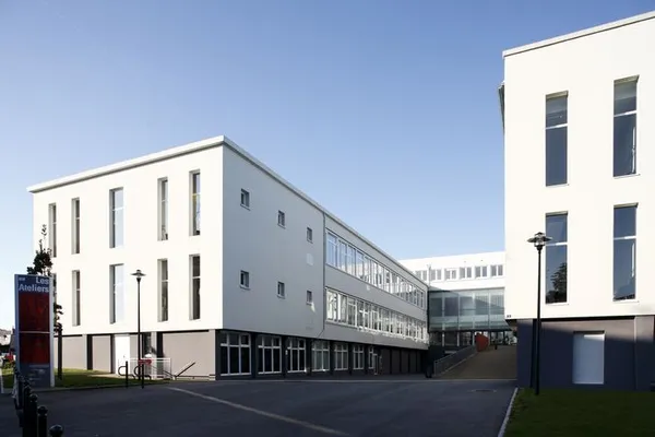 Visite des Archives municipales