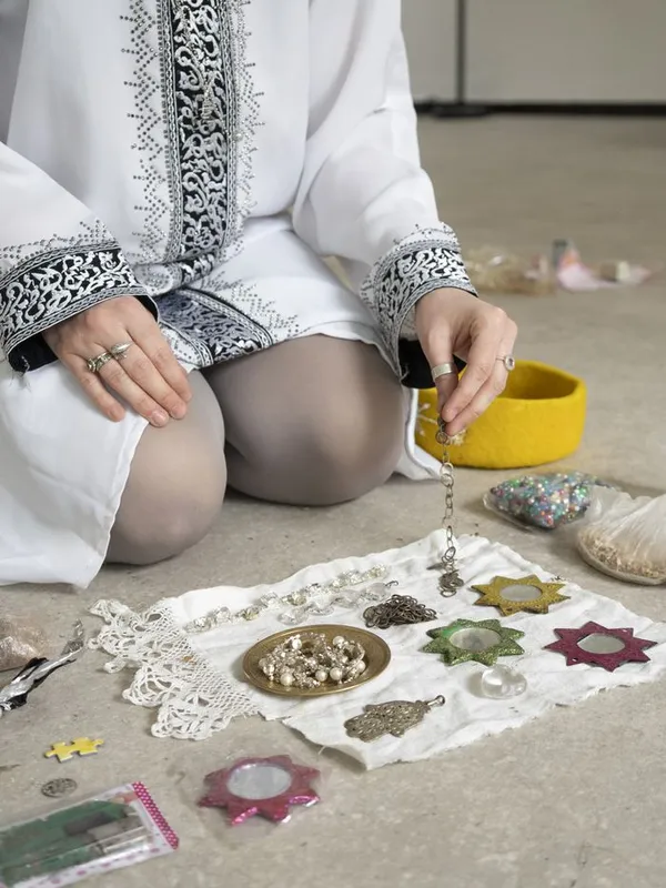 Un olivier ni d'orient ni d'occident, performances rituelles