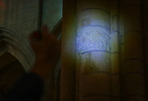 La basilique Notre-Dame d'Espérance à la lampe torche