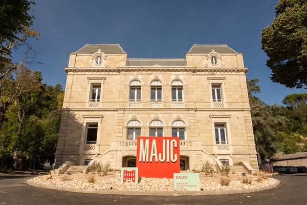 Exposition « Renaissance du Château Baldy », collection Notre-Dame de Paris au Musée numérique et VR « Notre-Dame de Paris : Journey Back in Time »