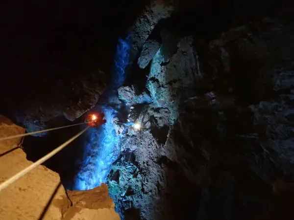 découverte de la spéléologie à Castelbouc
