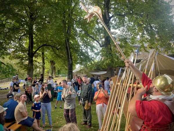 Théâtre, spectacle et campement gaulois dans le parc du château !
