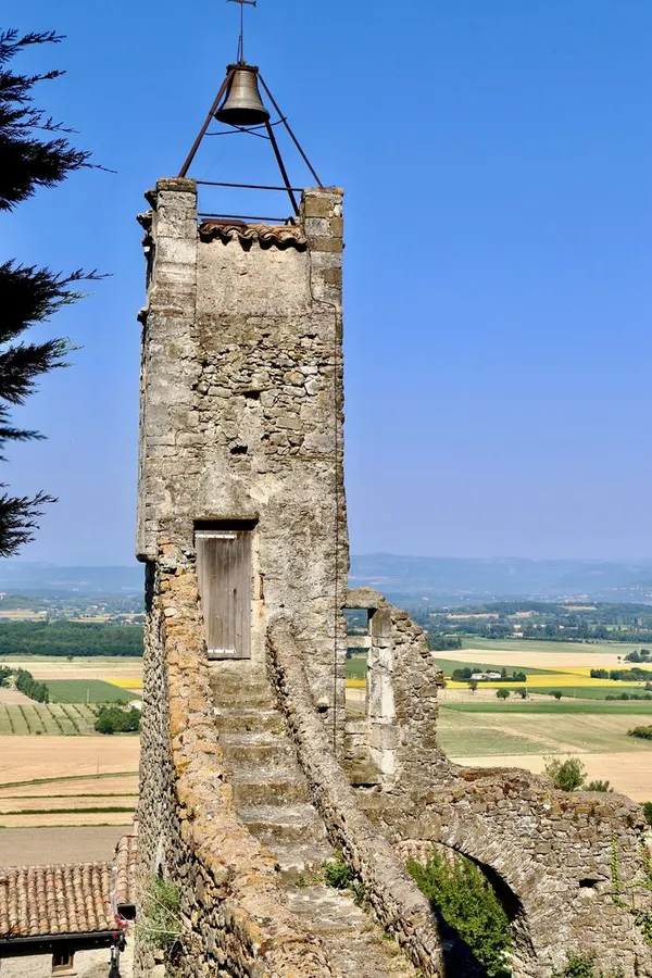 Visite Guidée de Châteauneuf-de-Mazenc, village perché à la Bégude-de-Mazenc