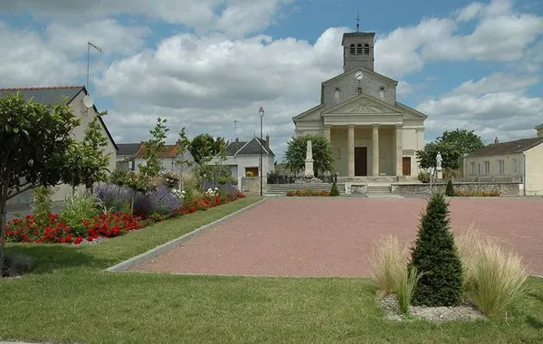 Visite libre de l'église Saint Pierre de Vaudelnay