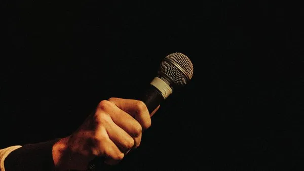 ANNULÉ • STAND-UP COMEDY CLUB • Brio - Léo Dumon