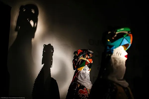 Visites nocturnes à la lampe torche