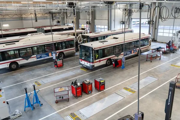 Visite du dépôt (Bus et Tram-Bus) T2C Ginette-Magnier