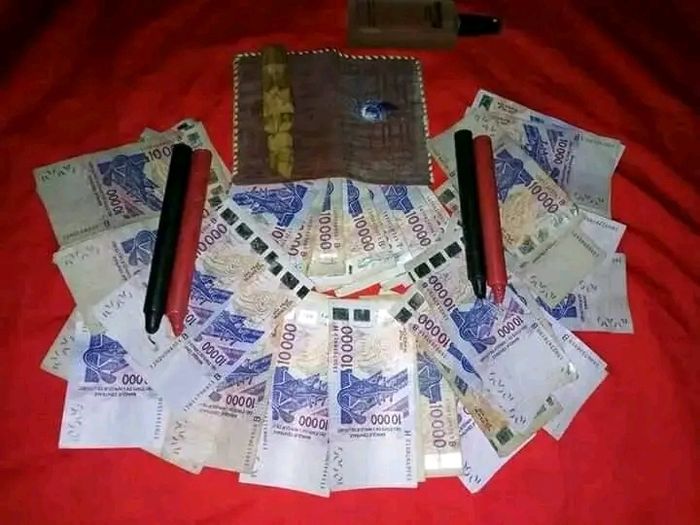 VRAI PORTEFEUILLE MAGIQUE EN FCFA, DOLLARS ,EURO;+229 01 46 94 65 21