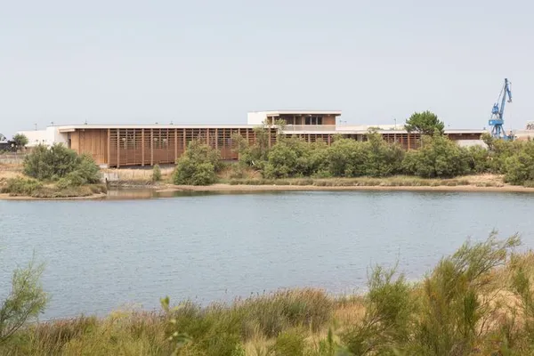 Visite architecturale de la Maison de l’environnement Izadia
