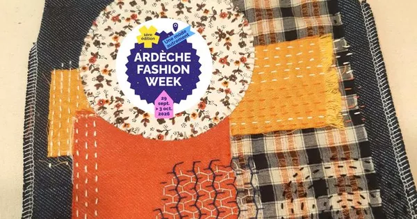 Atelier de réparation visible : broderie boro
