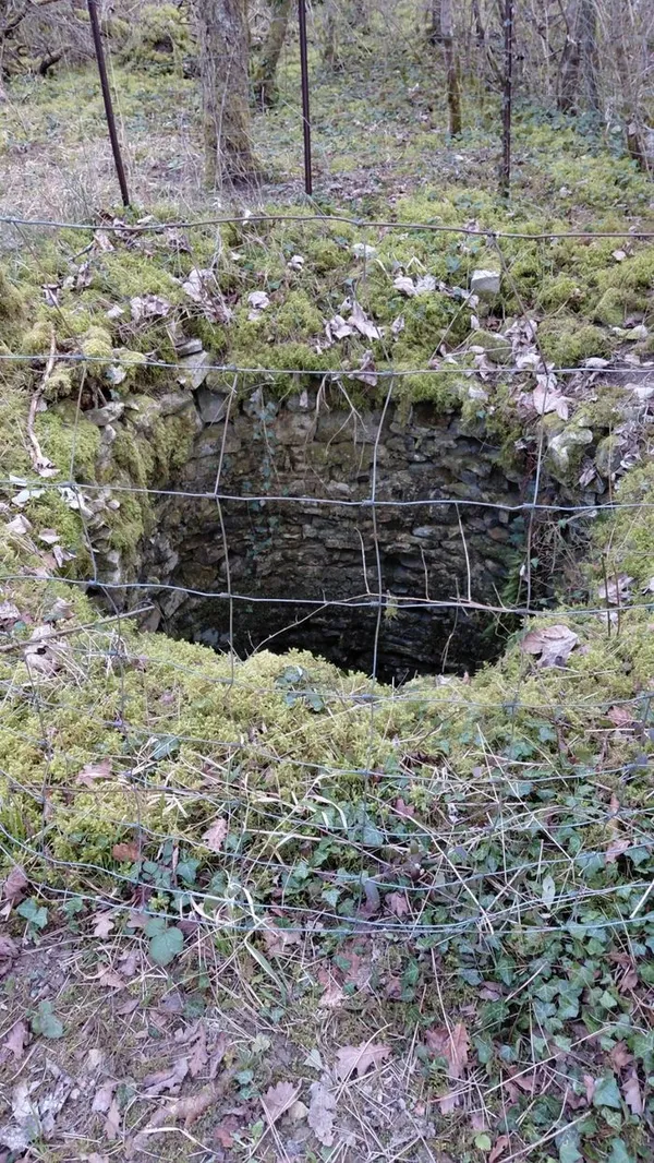 Visite libre et guidée de la fosse aux loups