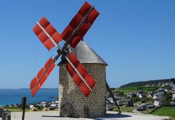 Visite guidée du moulin à vent de Luzéoc