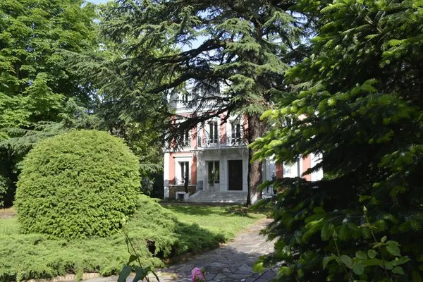 Visite de la Villa des roses
