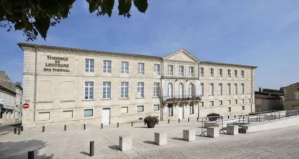 Découverte de deux édifices historiques de la ville
