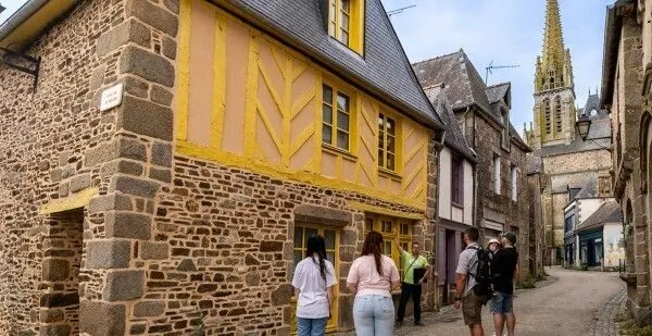 Visite guidée de Bazouges-la-Pérouse, Petite Cité de Caractère®